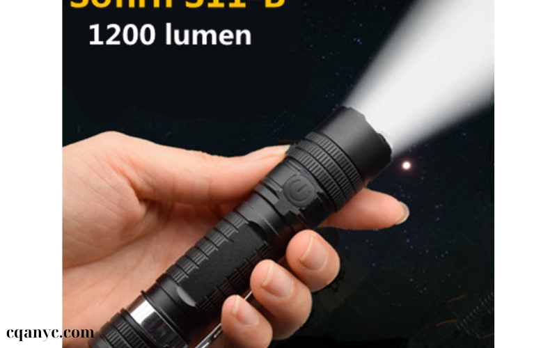 Mua đèn pin Cree LED chính hãng (3)